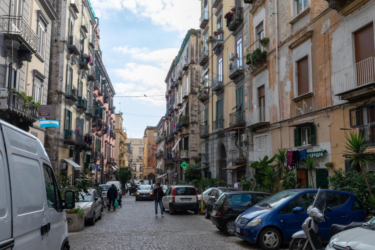 Apartment With Sea View With 2 Lifts Above Montesanto! Napoli Bagian luar foto