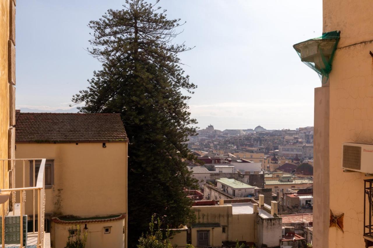 Apartment With Sea View With 2 Lifts Above Montesanto! Napoli Bagian luar foto