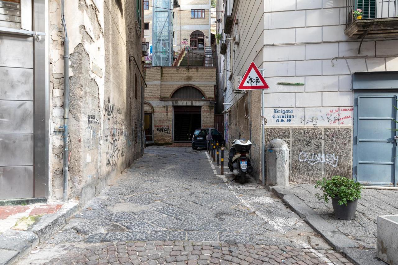 Apartment With Sea View With 2 Lifts Above Montesanto! Napoli Bagian luar foto