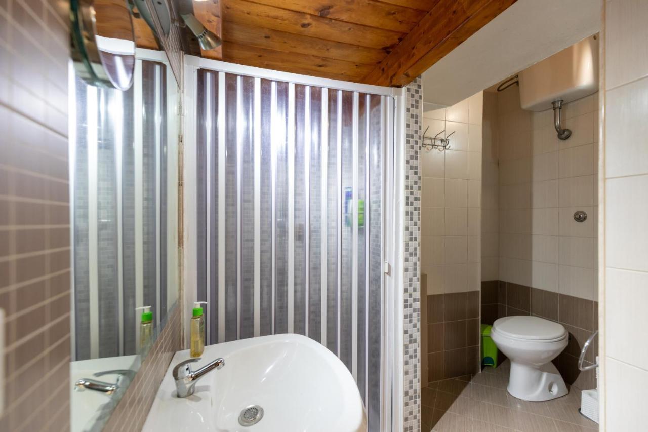 Apartment With Sea View With 2 Lifts Above Montesanto! Napoli Bagian luar foto