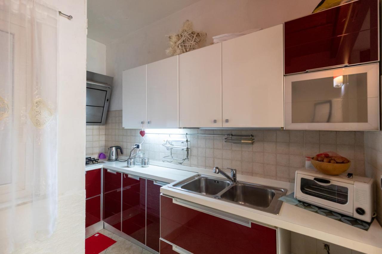 Apartment With Sea View With 2 Lifts Above Montesanto! Napoli Bagian luar foto
