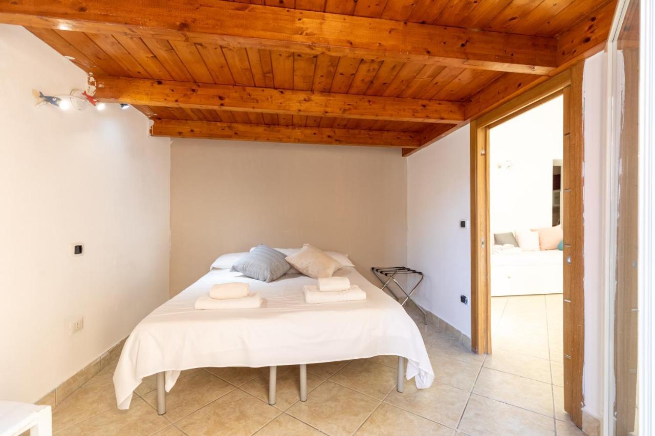 Apartment With Sea View With 2 Lifts Above Montesanto! Napoli Bagian luar foto