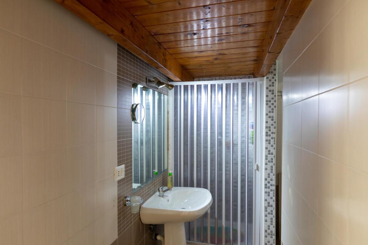 Apartment With Sea View With 2 Lifts Above Montesanto! Napoli Bagian luar foto